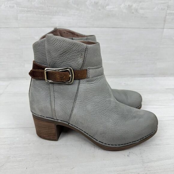 Dansko Women 6.5-7 Hartley Ankle Boot Grey Nubuck Tan Leather Trim Block Heels - Picture 1 of 16
